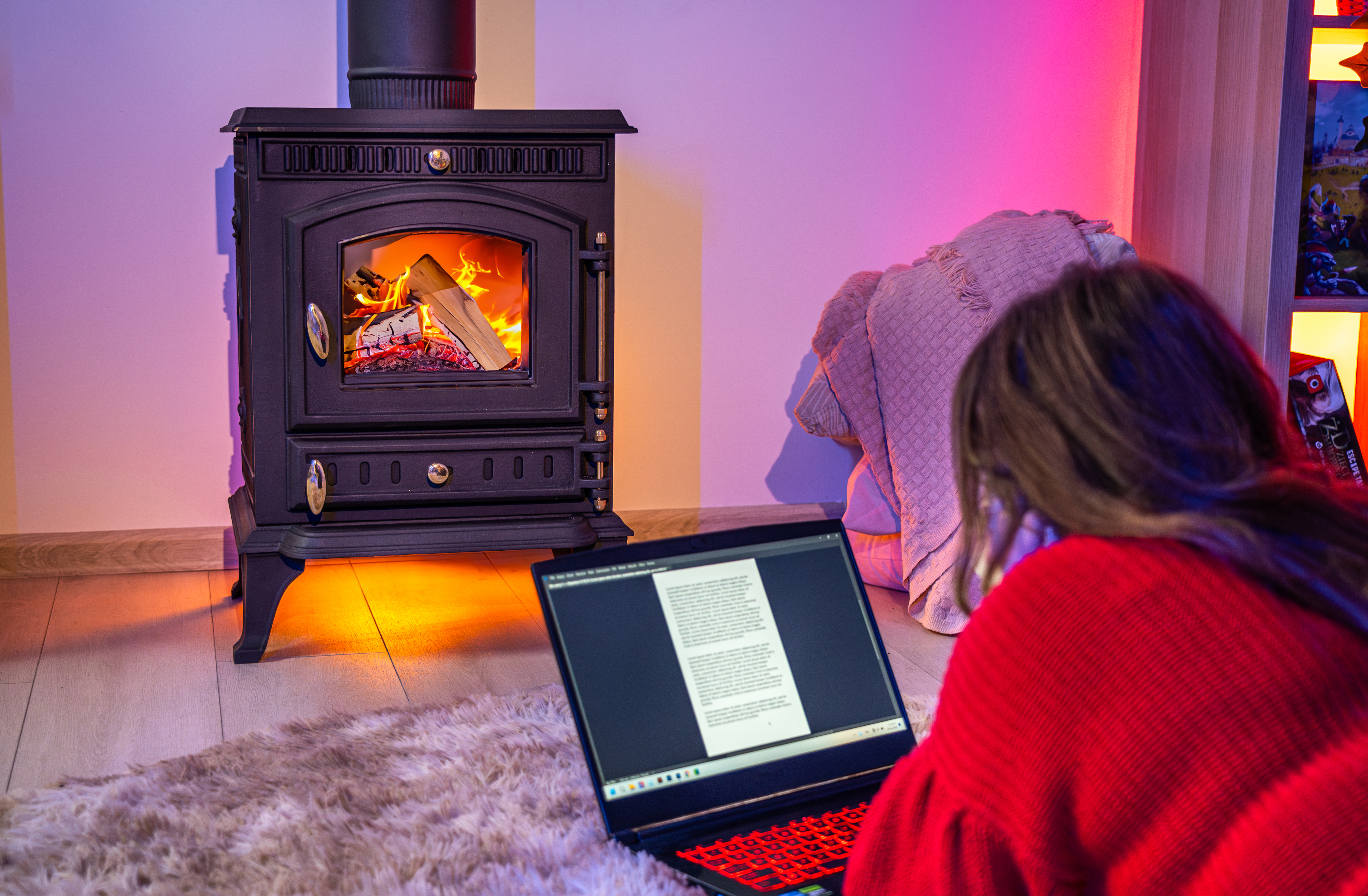 Klasikinė ketaus krosnelė, laisvai stovintis židinys