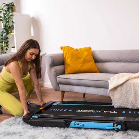 THUNDER RACE-BLACK elektrinis bėgimo takelis