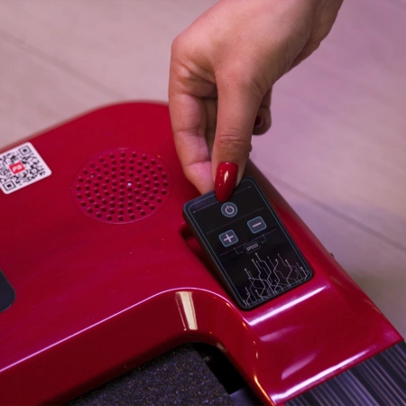 THUNDER RACE-RED elektrinis bėgimo takelis