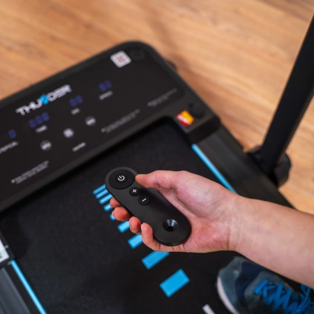 THUNDER IMPACT-BLACK elektrinis bėgimo takelis